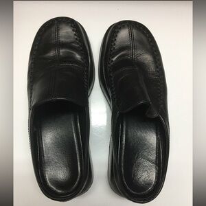 Womens Dansko platform slip on shoes/clogs